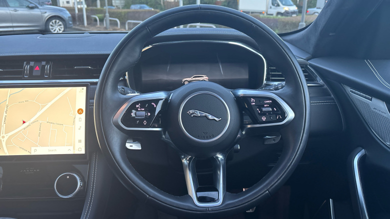 Jaguar F-Pace 2.0 D200 R-Dynamic HSE Black 5dr Auto AWD Diesel Estate